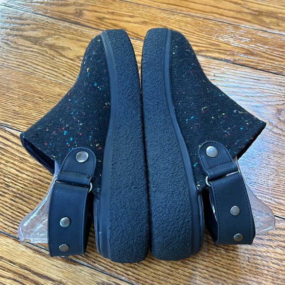 Rocket Dog Adore style felted speckled wool clogs.  Size 9.5. - Picture 7 of 13